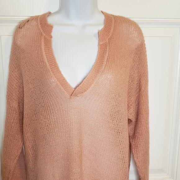 H&M L.O.G.G. Blush Pink Mohair Blend Sweater NWOT - Picture 3 of 8